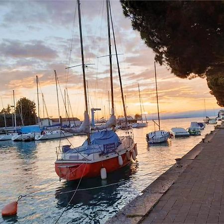 Solegardarelax - Peschiera Del Garda Apartment Luaran gambar