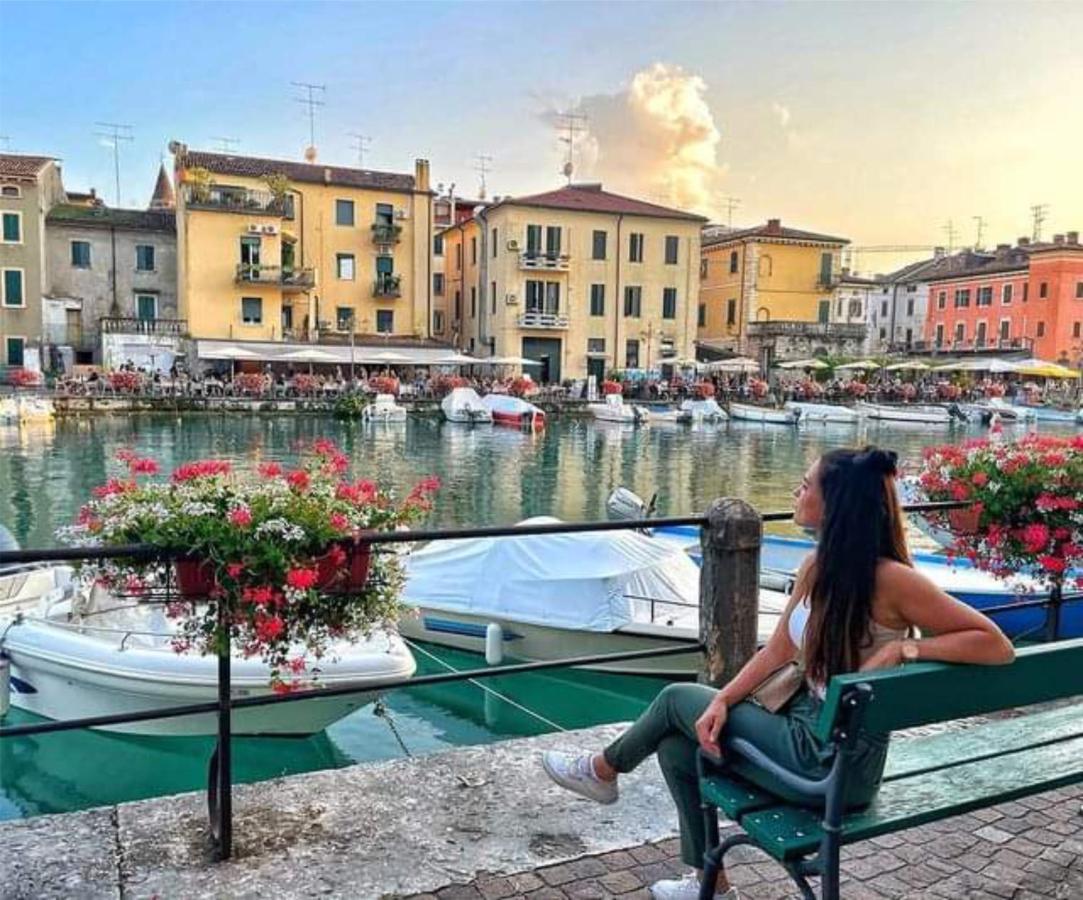 Solegardarelax - Peschiera Del Garda Apartment Luaran gambar