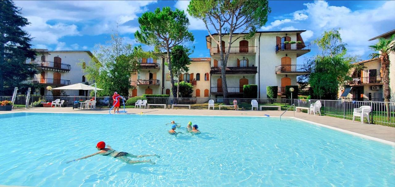 Solegardarelax - Peschiera Del Garda Apartment Luaran gambar